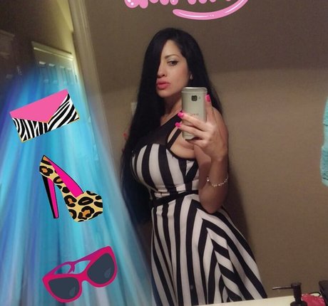 Jennifer Cortez adult model images