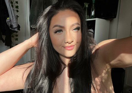 chelsea leigh star nude picture