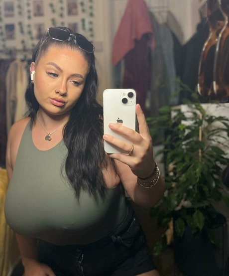 chelsea leigh pretty pornstar image