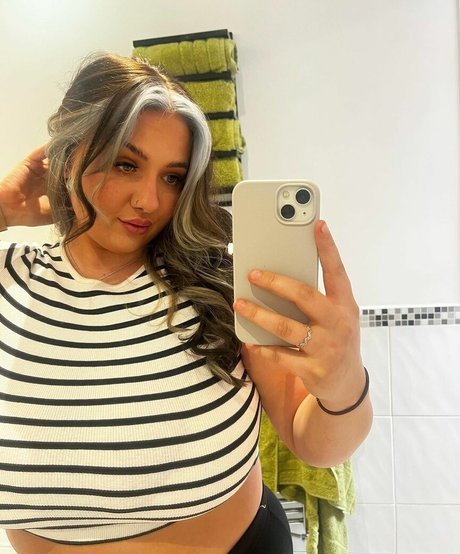 chelsea leigh beautiful star picture