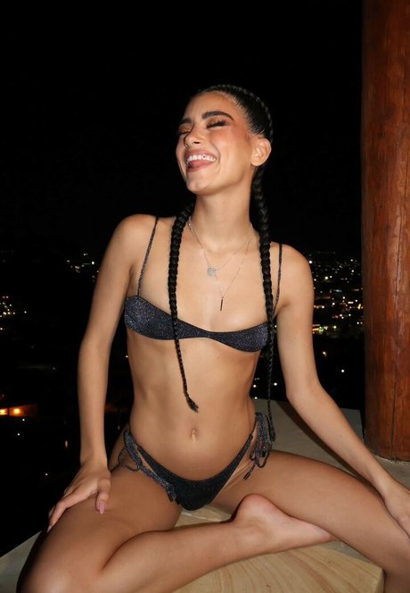 asian onlyfans naked images