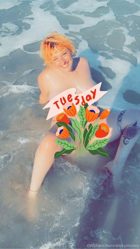 girl next door onlyfans top photo