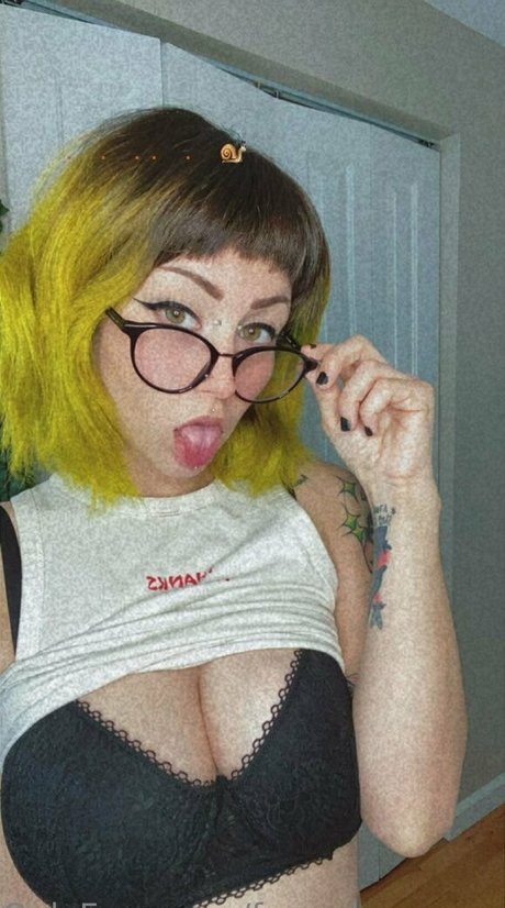 feverdreamms star sexy pic