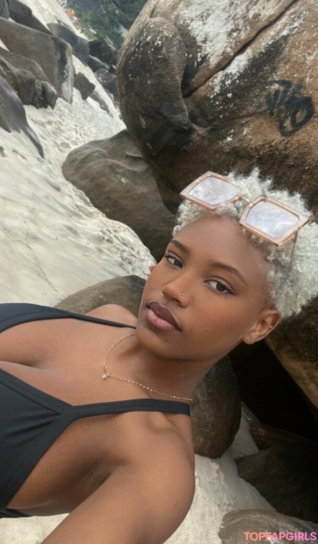Famosinhas RJ nudes model gallery