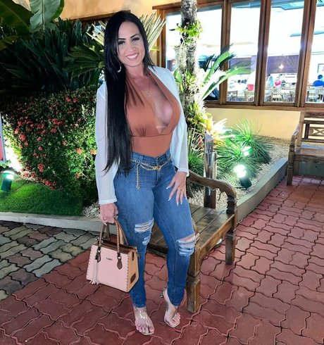 swim onlyfans hot sexy image