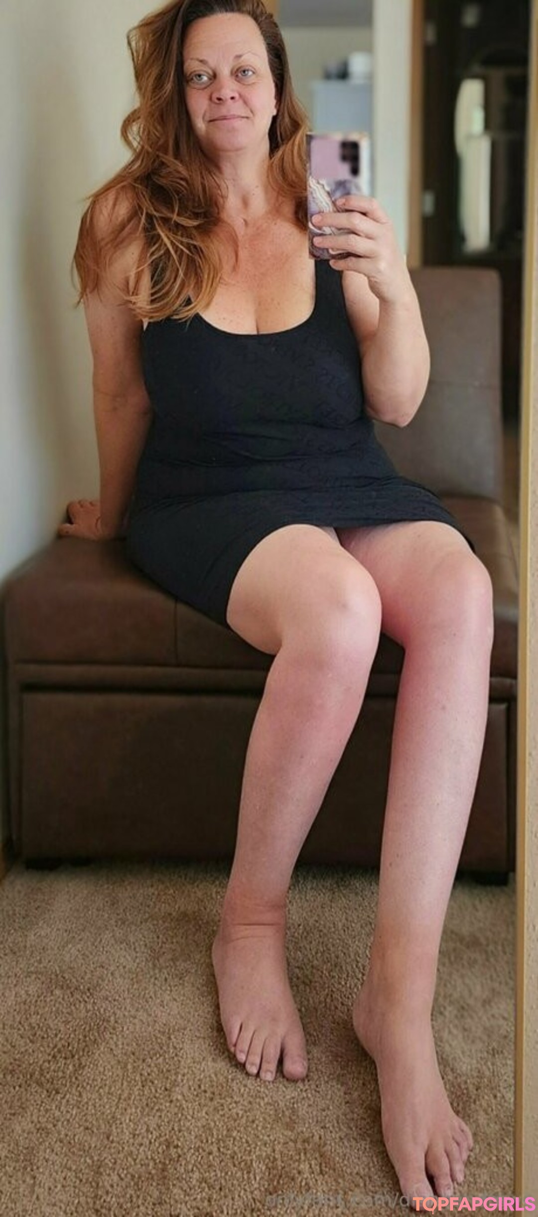 female asian onlyfans naked pic