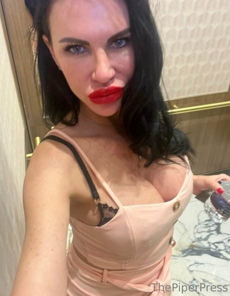 piperpressmn art pornstar image