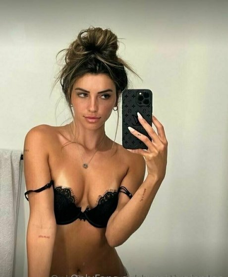 lizakovalenkoo nude model gallery