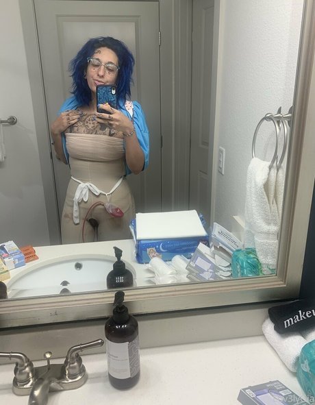 trans dominatrix onlyfans sexy nude pic