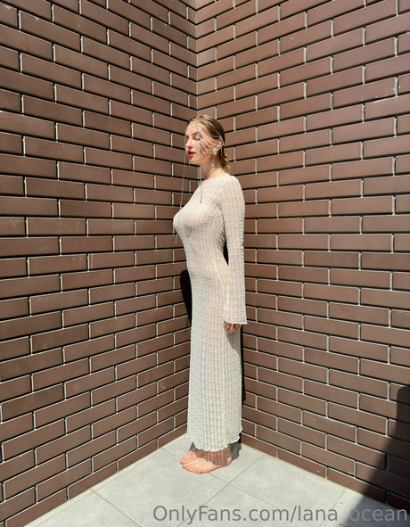 lana ocean top model image