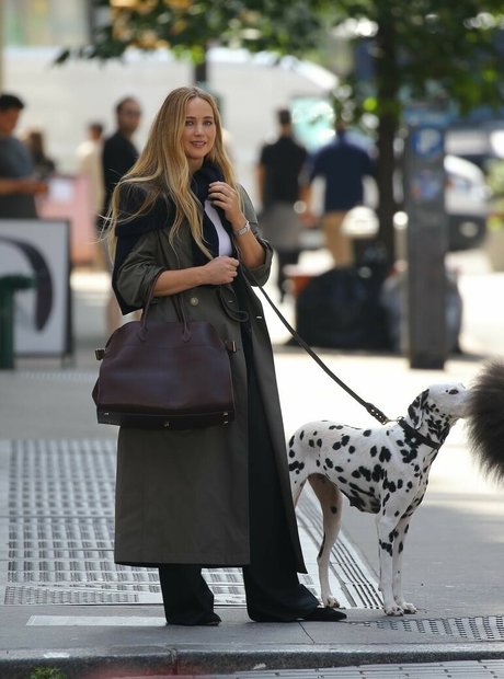 female midget onlyfans beautiful photo