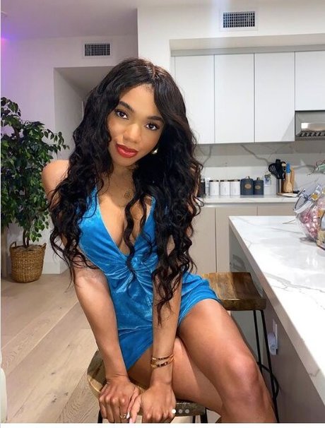 Teala Dunn porn model photos