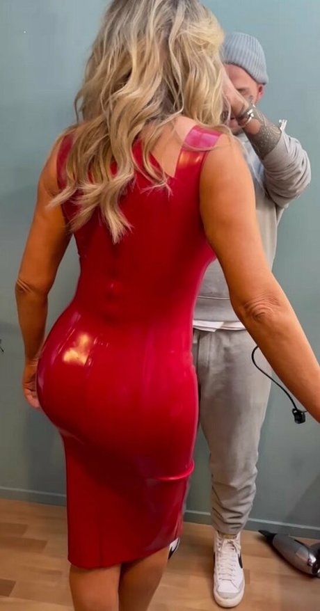 Carol Vorderman model top galleries