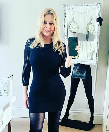 Carol Vorderman pornstar nude pics