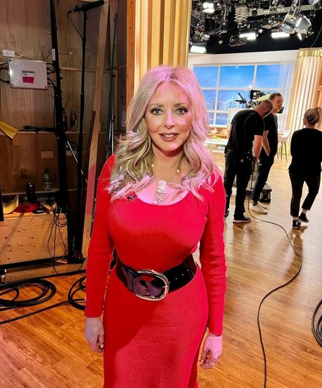 Carol Vorderman sex pornstar photo