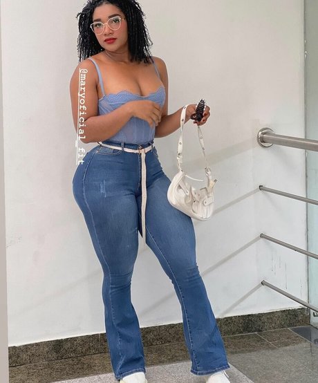 maryoficial fit top pornstar img