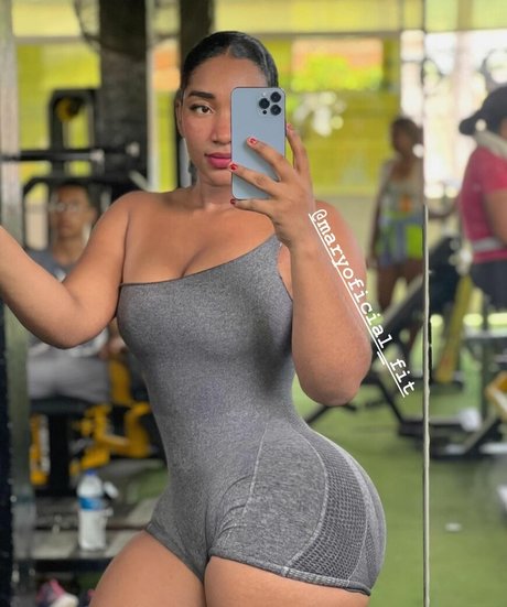 maryoficial fit model erotic galleries