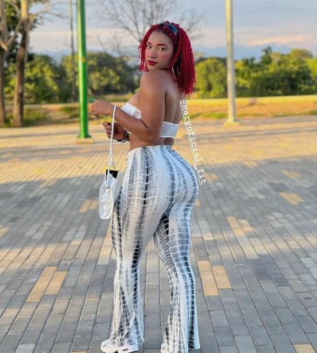 maryoficial fit pornstar perfect photos