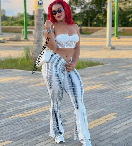 maryoficial fit free star img