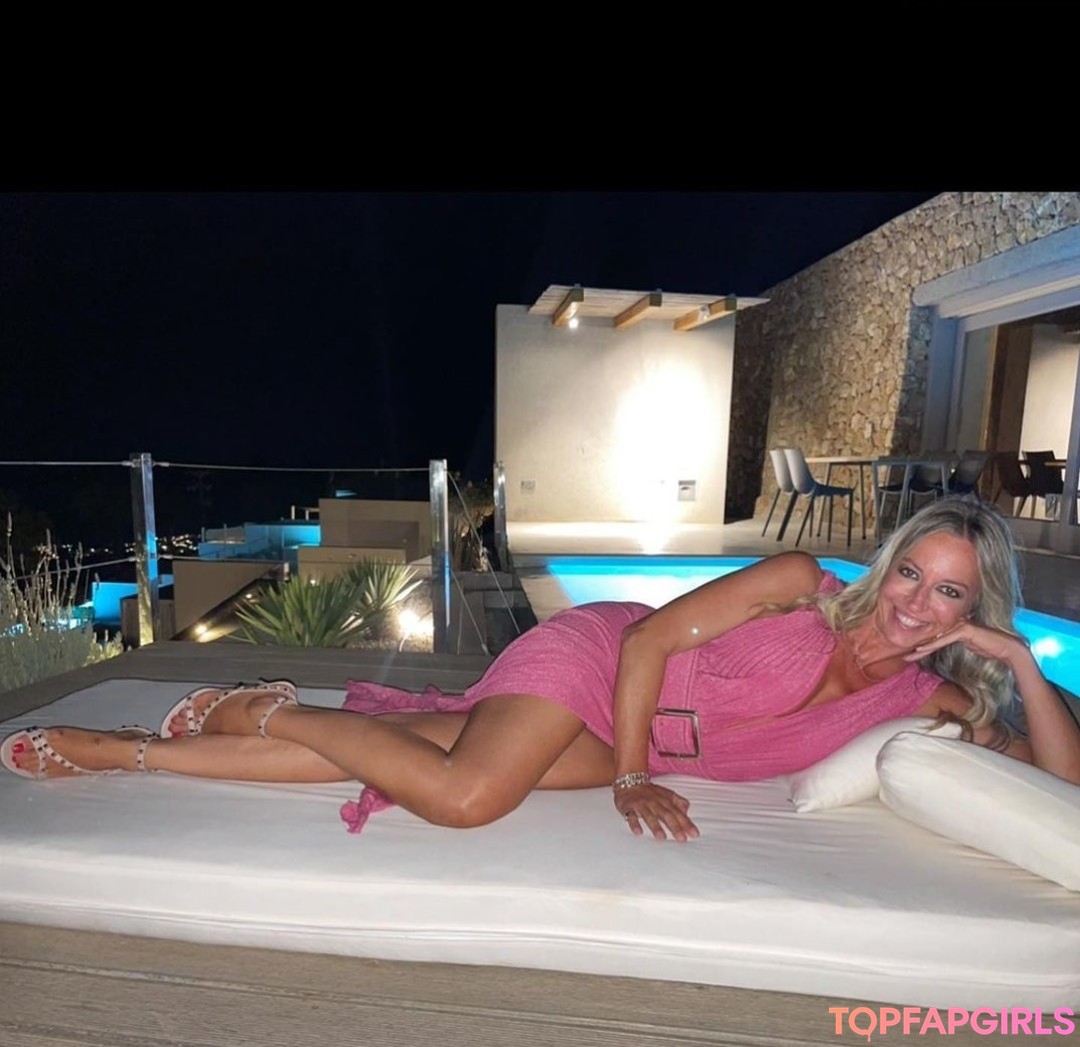 Elena Mici pornographic model photo