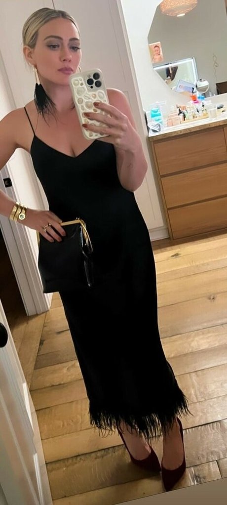 busty onlyfans sexy image