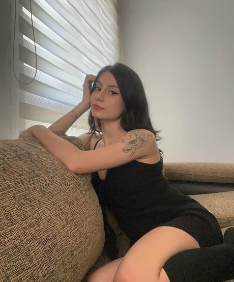 Yayahuz star adult photo