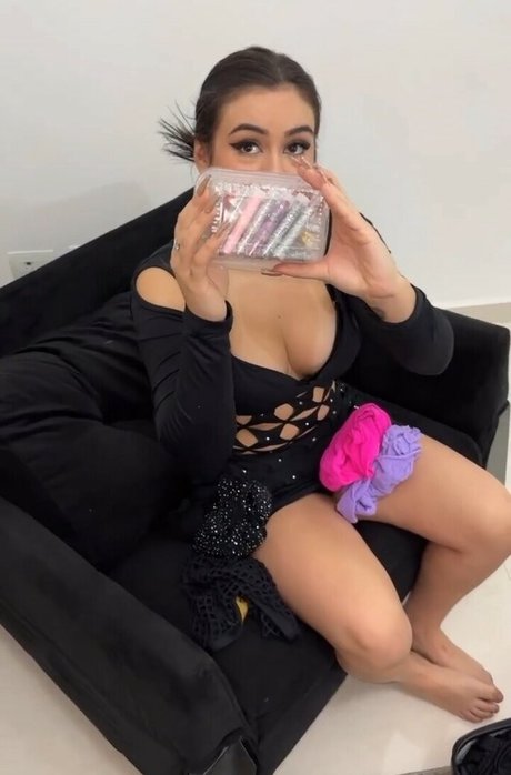 stepmom onlyfans beautiful picture