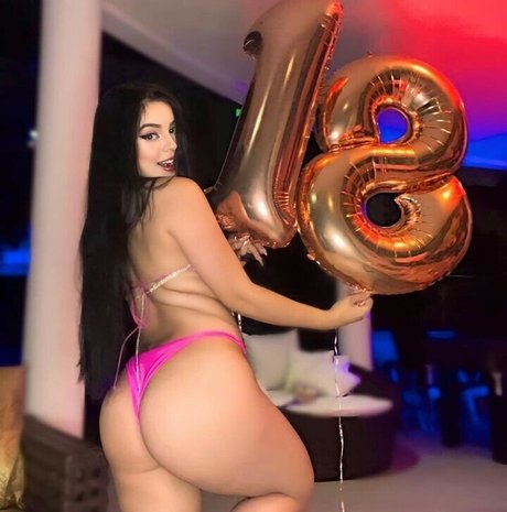 brunette petite onlyfans beautiful naked galleries