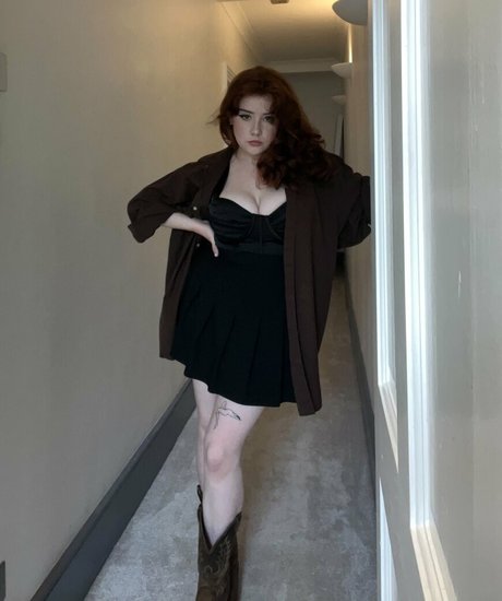 Gemothy free model photos