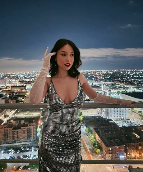 chubby asian onlyfans porn image