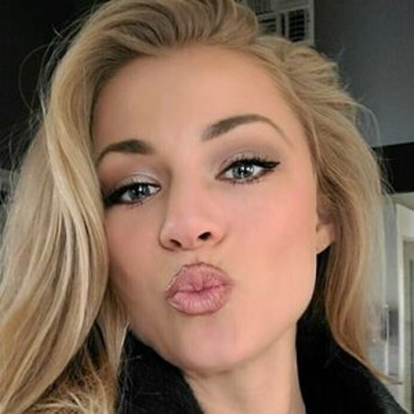 sucking big cock onlyfans sexy naked pic