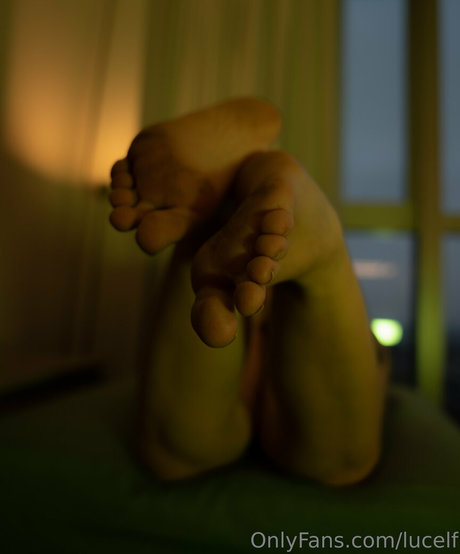 Lucelf___ model perfect pics