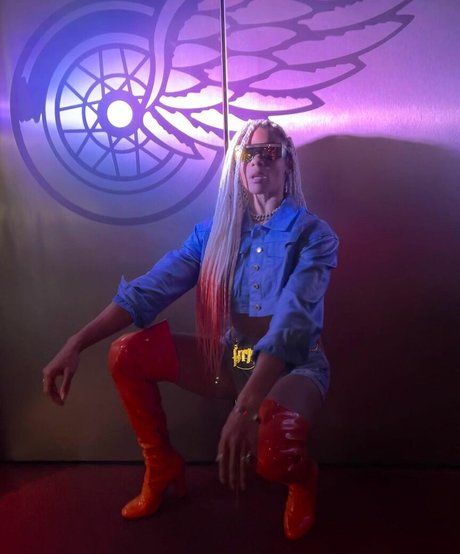 Briana Brandy model perfect image