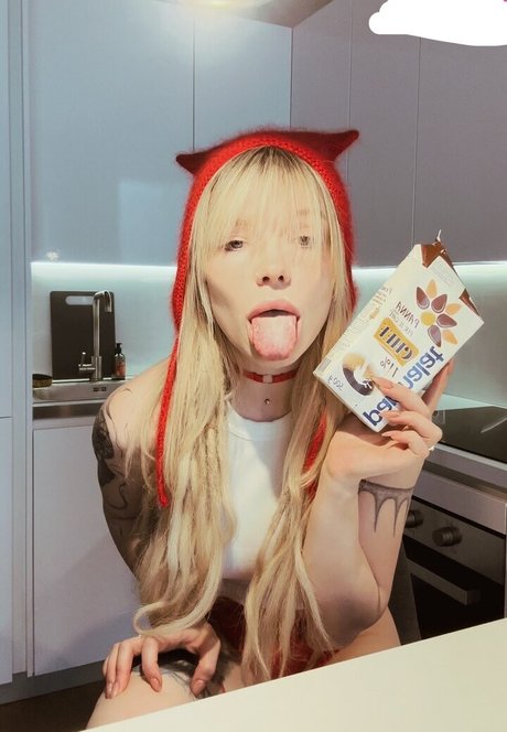 Sorabi naked actress pics