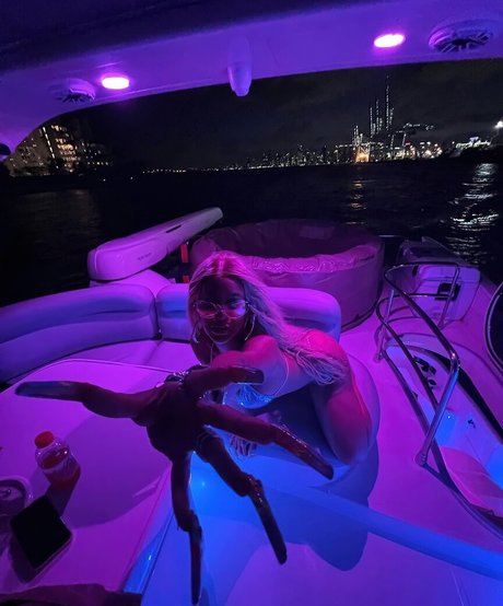 Saweetie art model images