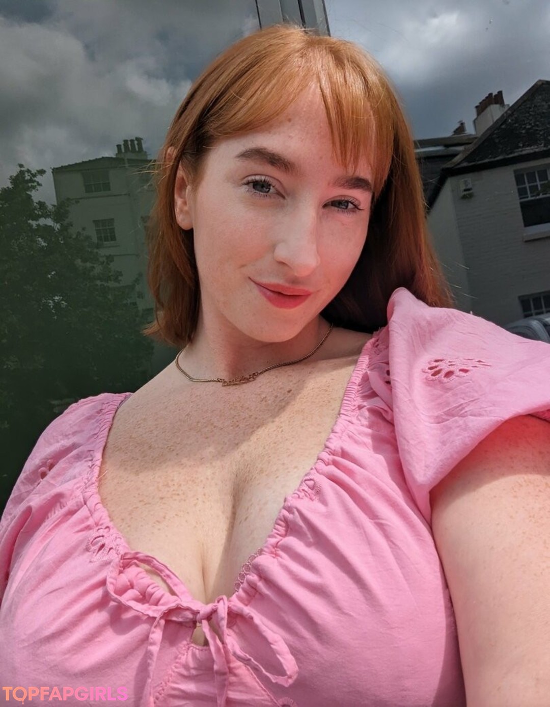 SpicyHani model sexy img