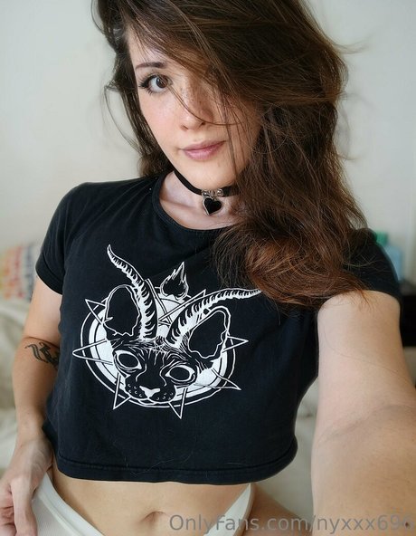 Nyxxx696 hot actress picture