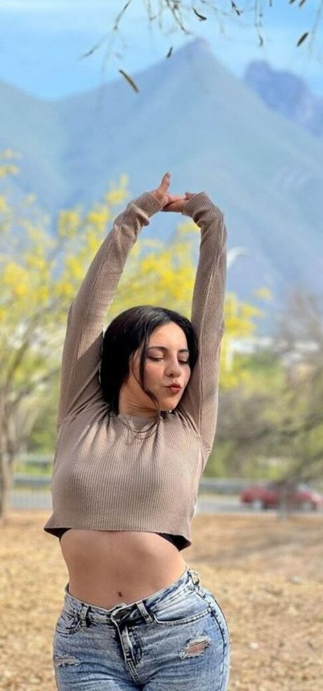 bellacuentos nudes star image