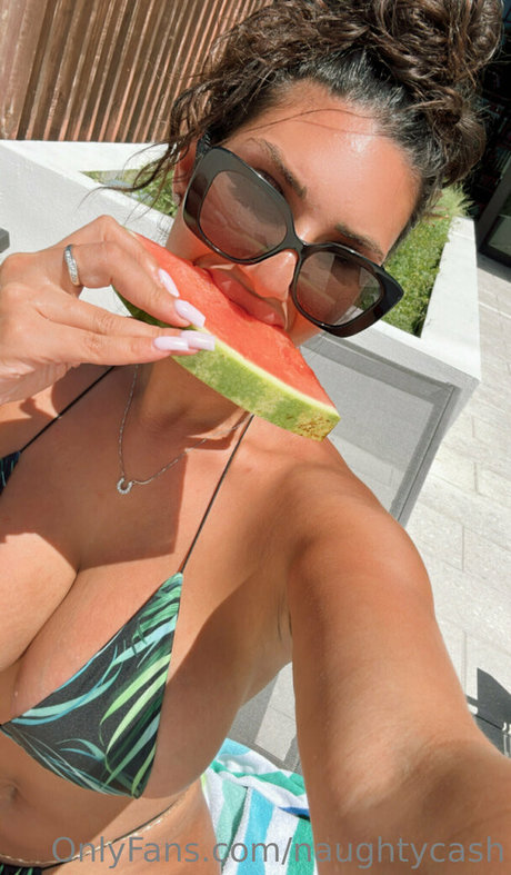 naughtycash naked model galleries