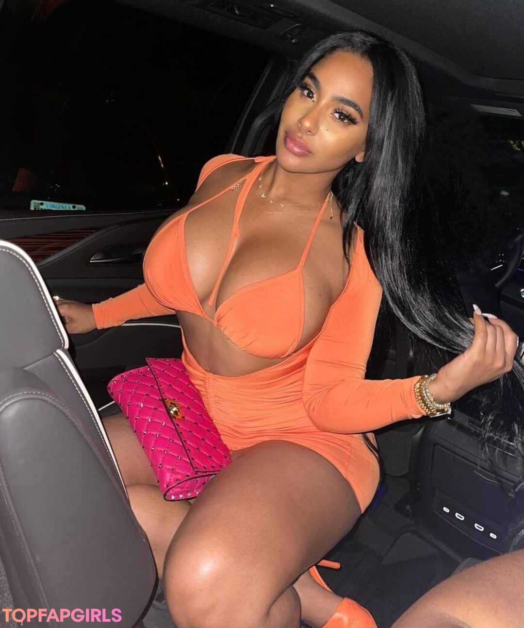 curvy kitty onlyfans adult pic
