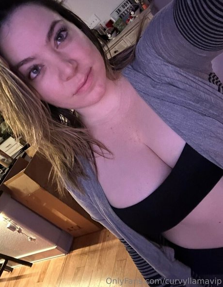 Curvyllama pornstar adult picture