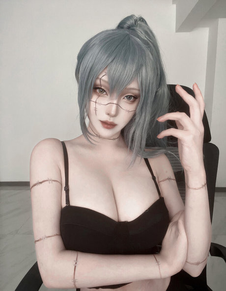 Takomayuyi best model pics