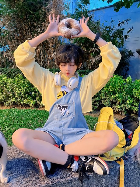 Evil Overlord Gabo nice actress gallery