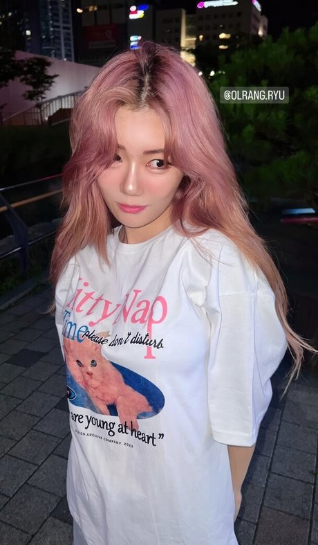 busty bbw onlyfans free naked archive