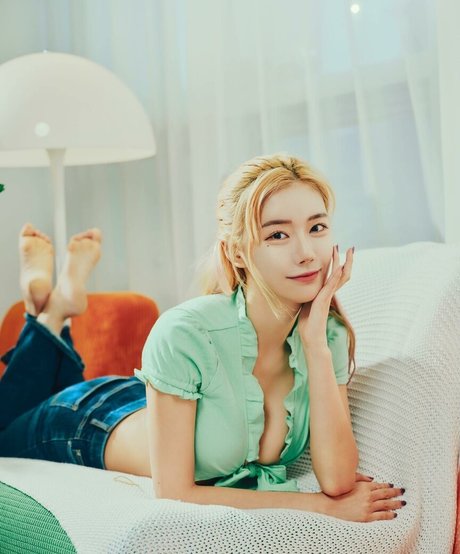 Berry pornstar hot images