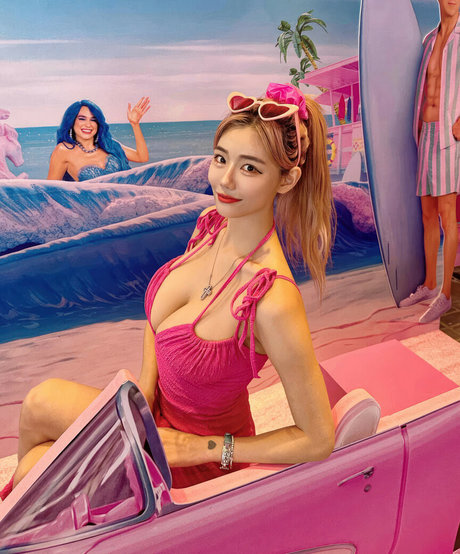 Berry top profile image