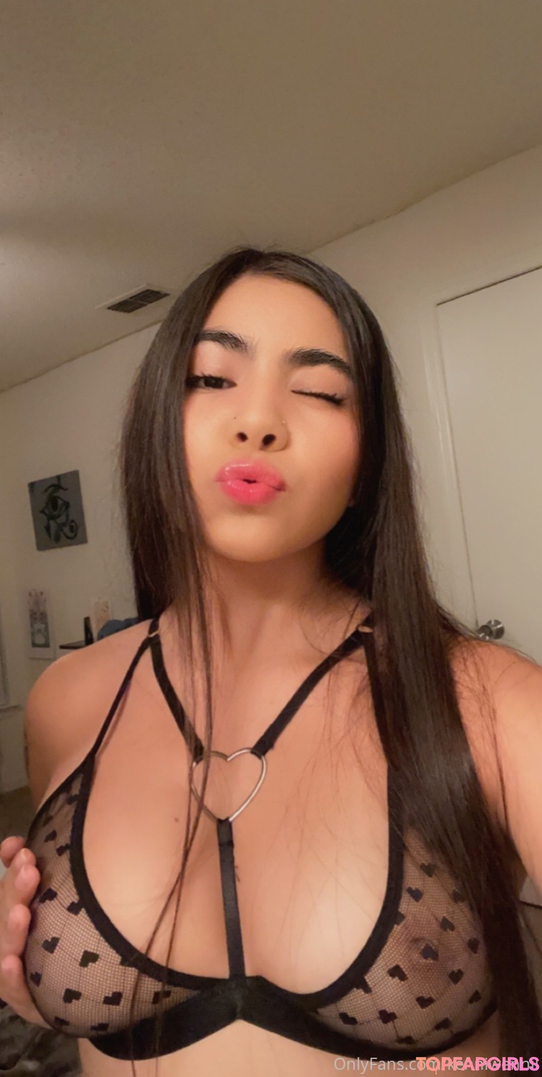 skinny ebony teen onlyfans free naked picture