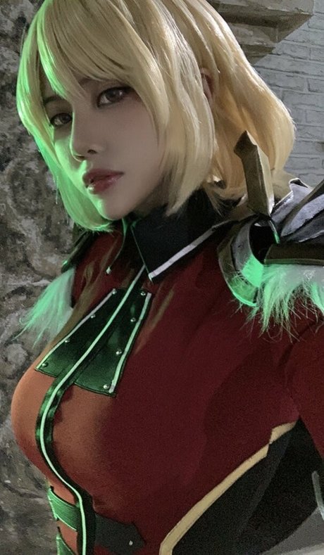 Ain Nguyen star free pic