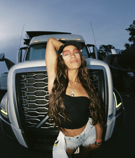 Sasha Banks adult actress archive