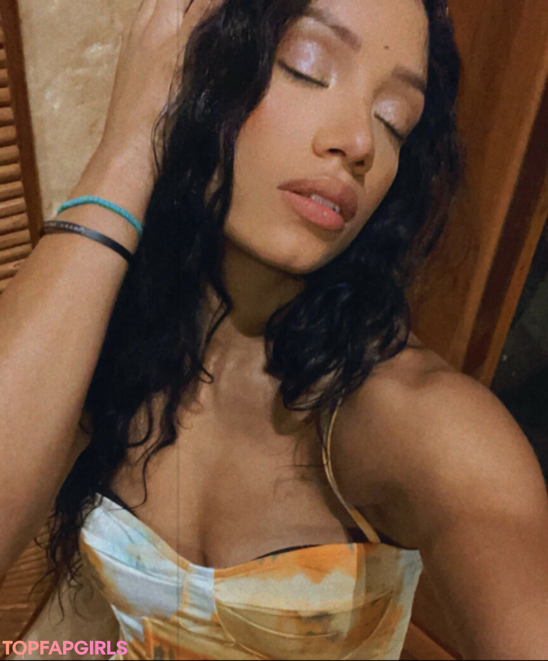 Sasha Banks star art gallery
